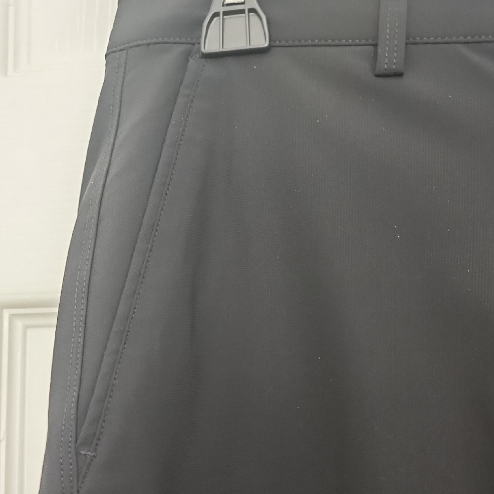 Greg Norman Collection Black Stretch Shorts - Picture 4 of 12